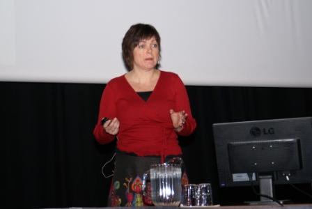 Kari Andreassen orienterte om oppf�lgingen av de 85 tilr�dingane i Grue.