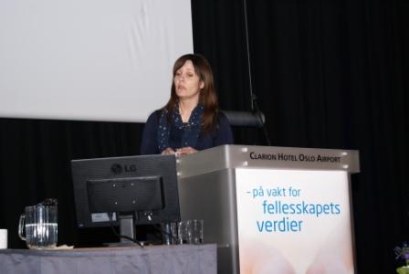 Kristin Monstad Lund orienterte om T�nsberg Blads arbeid med Ungbosaken og Jarls�ysaken.