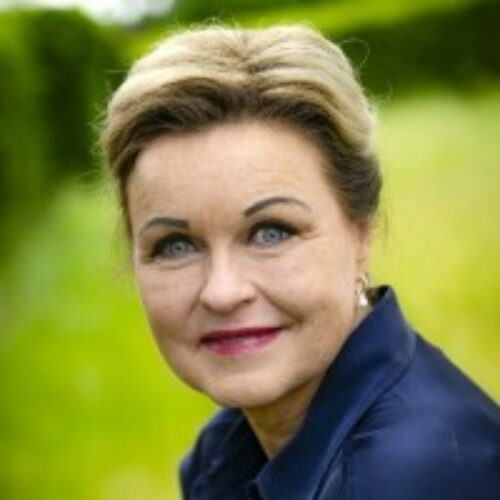 Portrettbilde av Nina Tangnæs Grønvold